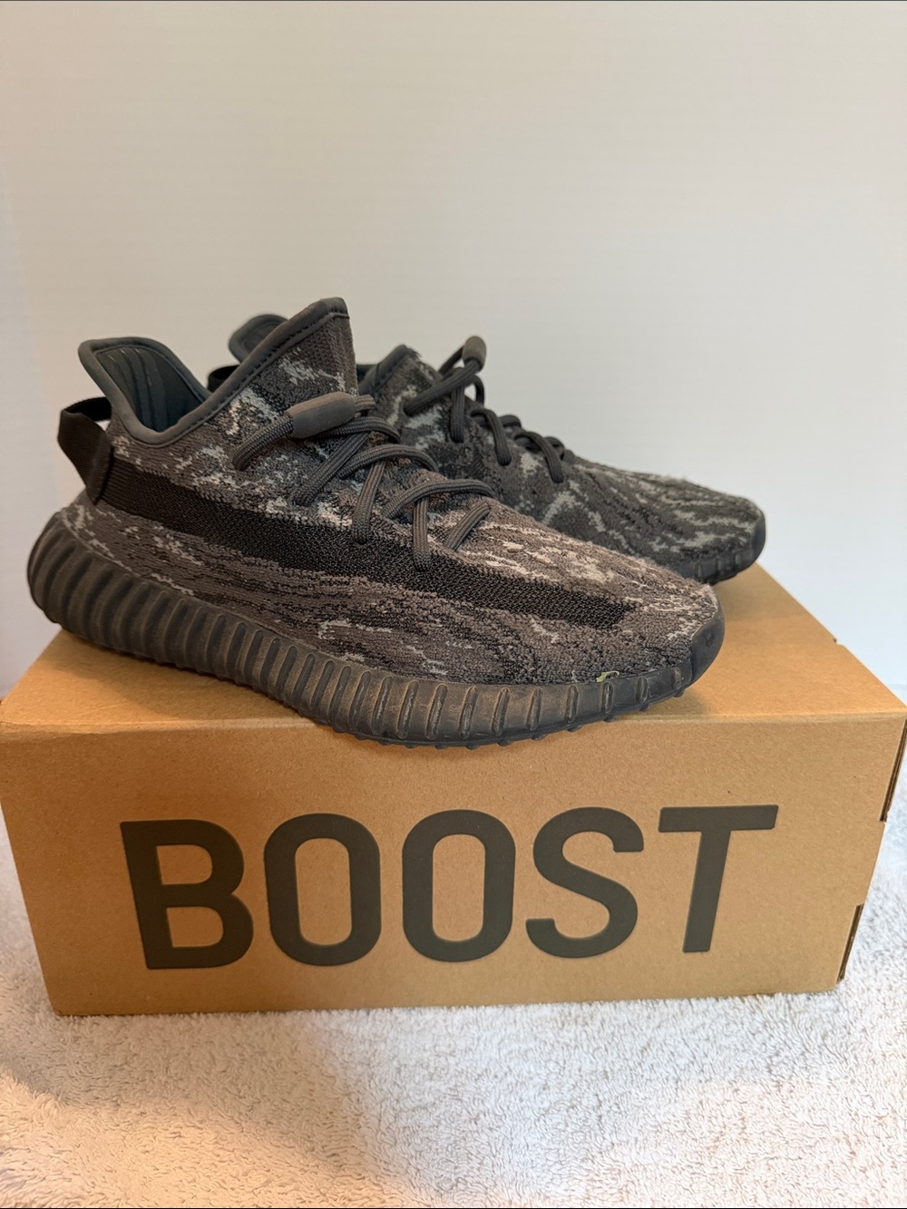 Yeezy Kids Black Grey Patterned Sneakers